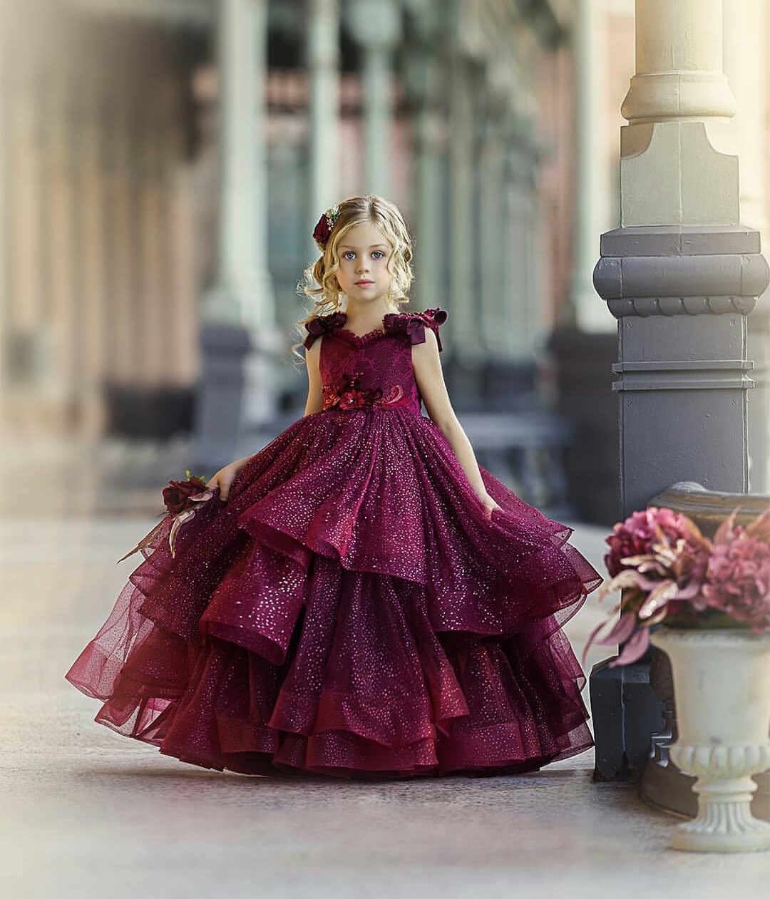 Princess Burgundy Ball Gown Flower Girls Dresses For Weddings Beaded Sparkly Kids Formal Wear Ruffles Pageant Gown vestidos de primera