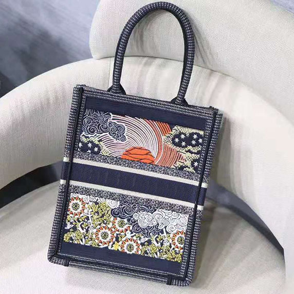 High Quality Famous Designer Handbag Fashion Casual Lady Mini Totes Bags Luxury Canvas Star Flower Embroidery Shopping Bag
High Quality Famous Designer Handbag Fashion Casual Lady Mini Totes Bags Luxury Canvas Star Flower Embroidery Shopping Bag
