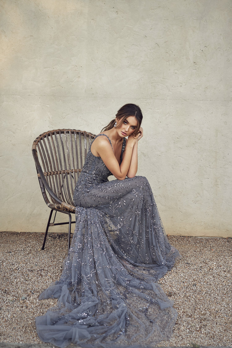 Luxury Berta 2020 Silver Mermaid Prom Dresses Dubai Arabic Lace Appliqued Beads V Neck Evening Gowns Tulle Long Formal Pageant Dress