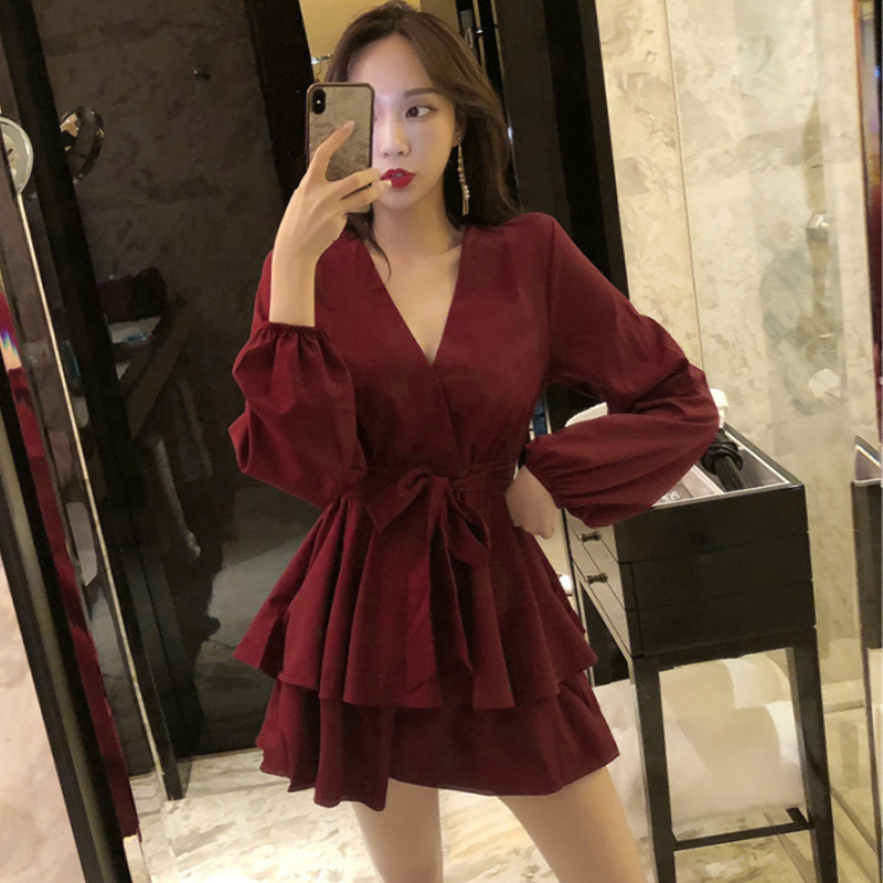 Summer new women's loose high waist cross V-Neck long sleeve bandage dress solid color thin A-line shorts skirt women, Red
Summer new women's loose high waist cross V-Neck long sleeve bandage dress solid color thin A-line shorts skirt women, Red