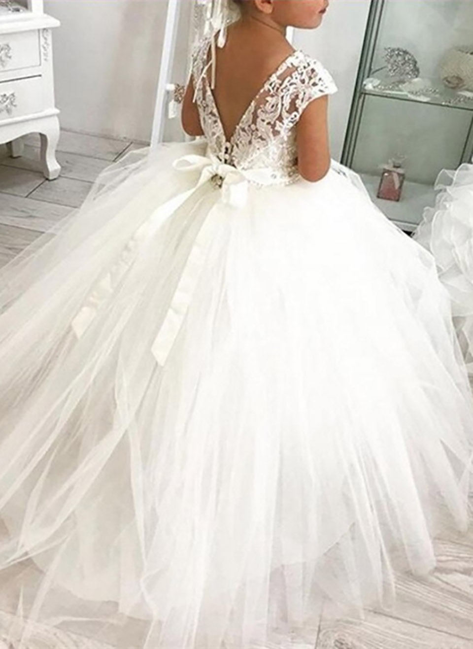 White Flower Girl Dresses Sleeveless Lace Applique Tulle Fluffy For Weddings Evening Party First Communion Dresses