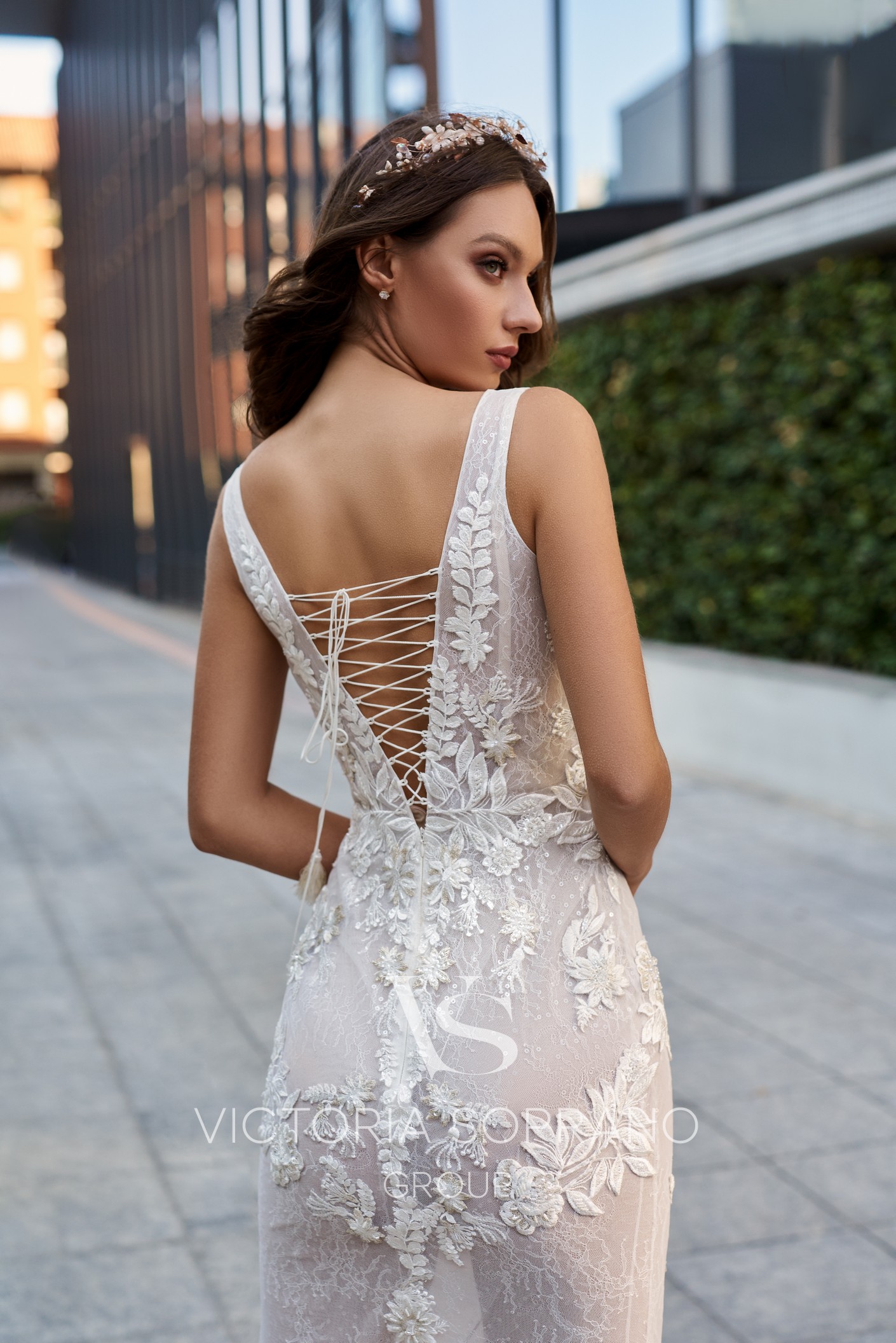 Sexy Mermaid Wedding Dresses with Detachable Train Sheer Jewel Neck Lace Appliques Bridal Gowns Illusion Lace-up Back Beach Wedding Dress