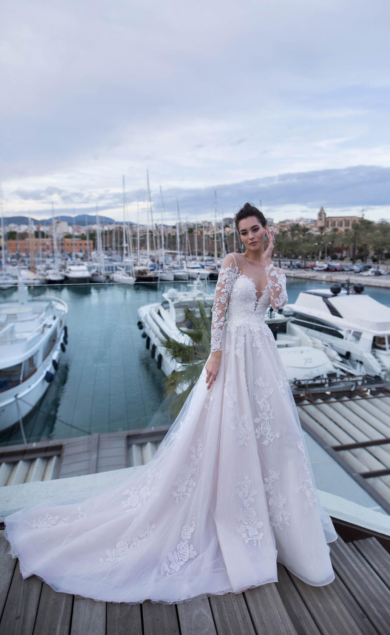 nora naviano beach wedding dresses long sleeve lace appliques sweep train boho bridal gowns plus size robe de marie