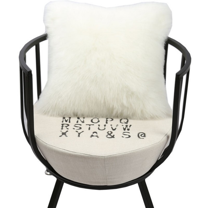 Fluffy wool sofa pillow, comfortable and soft long-haired pillowcase, , washable square pillowcase, decorate the room
Fluffy wool sofa pillow, comfortable and soft long-haired pillowcase, , washable square pillowcase, decorate the room