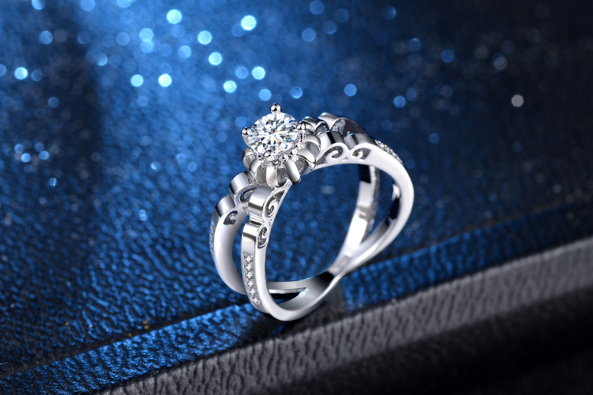 Cross Flower Crown Ring for Women Ladies Silver Color Simple Stylish Engagement Wedding Rings Fashion Brand Party Jewelry anel
Cross Flower Crown Ring for Women Ladies Silver Color Simple Stylish Engagement Wedding Rings Fashion Brand Party Jewelry anel