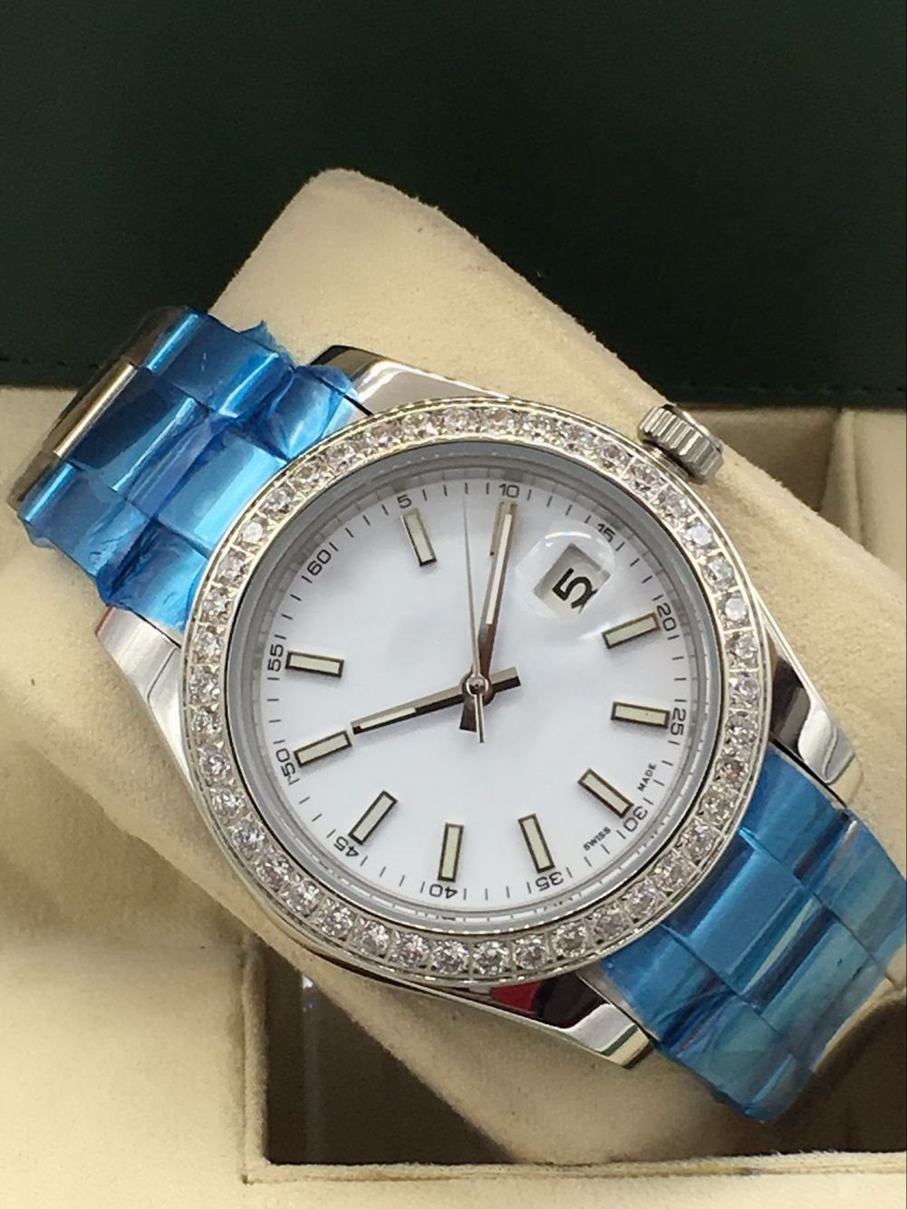 2019 High Quality Top Ceramic Bezel Mens Mechanical Stainless Steel Automatic 2813 Movement Watches 40mm Diamond Wristwatch Sports Watch, 1pcs screwdriver
2019 High Quality Top Ceramic Bezel Mens Mechanical Stainless Steel Automatic 2813 Movement Watches 40mm Diamond Wristwatch Sports Watch, 1pcs screwdriver