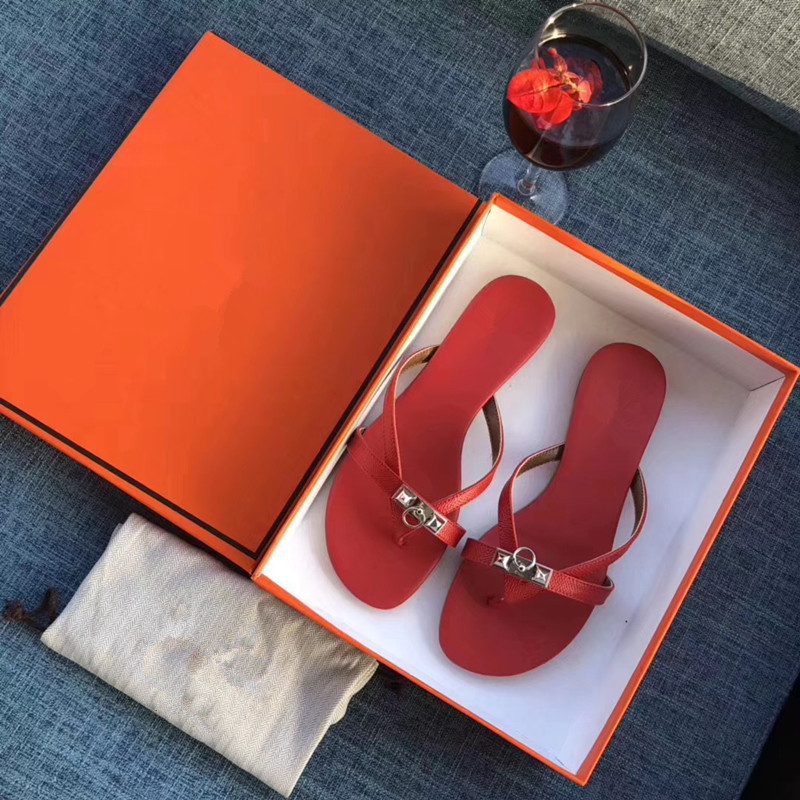 G Shoes Men Fashion Wide Flat Slipper Sandals Flip Flop Mend Summer Beach Paris Sandals Slide Casual Summer Shoes Flip Flop, Choose the color
G Shoes Men Fashion Wide Flat Slipper Sandals Flip Flop Mend Summer Beach Paris Sandals Slide Casual Summer Shoes Flip Flop, Choose the color