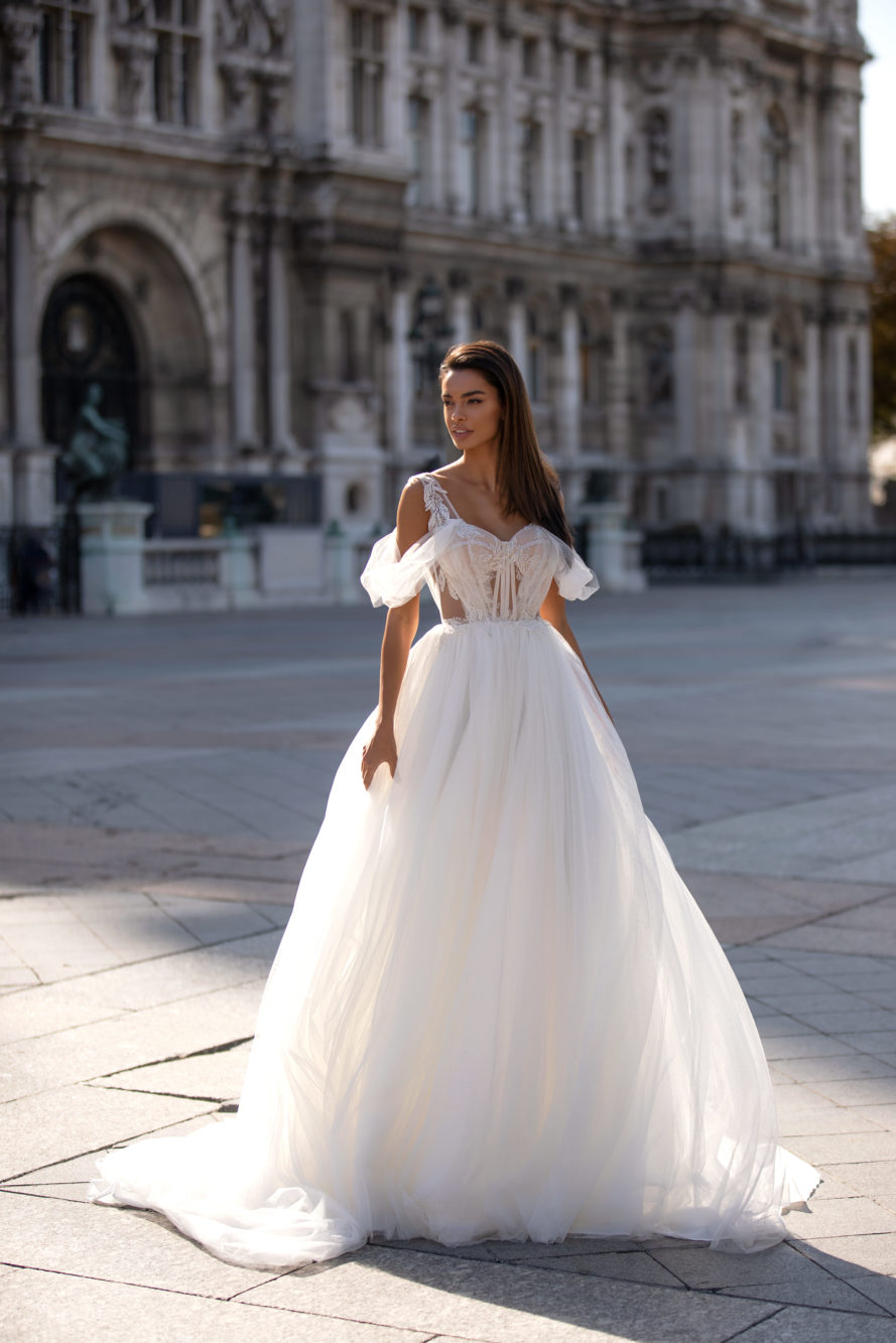 A Line Romantic Beaded Backless Wedding Dresses Appliqued Off The Shoulder Bridal Gowns Tulle Sweep Train Robe De Marie ppliqued