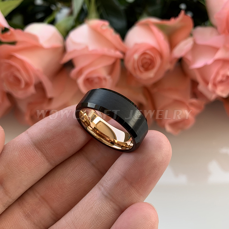 8mm Mens Womens Rose Gold Black Wedding Ring Tungsten Carbide Anniversary Engagement Bands Matte Finish Beveled Edges
8mm Mens Womens Rose Gold Black Wedding Ring Tungsten Carbide Anniversary Engagement Bands Matte Finish Beveled Edges