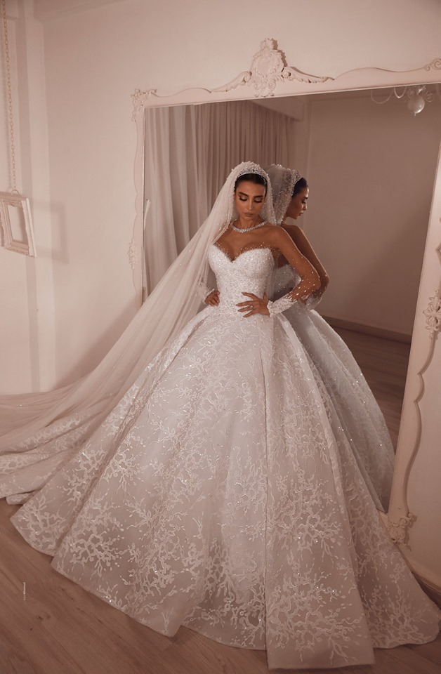 2020 Arabic Wedding Dresses Sheer Jewel Neck Lace Appliqued Beads Pearls Country Wedding Dress Vintage Bridal Gowns Abiti Da Sposa