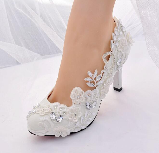 2020 new Women Floral Sexy Lace Stilettos Dress Shoes beaded Lady Stiletto High Heels Party Wedding Evening Pumps Pointed Toe Slip On Shoes, Black
2020 new Women Floral Sexy Lace Stilettos Dress Shoes beaded Lady Stiletto High Heels Party Wedding Evening Pumps Pointed Toe Slip On Shoes, Black