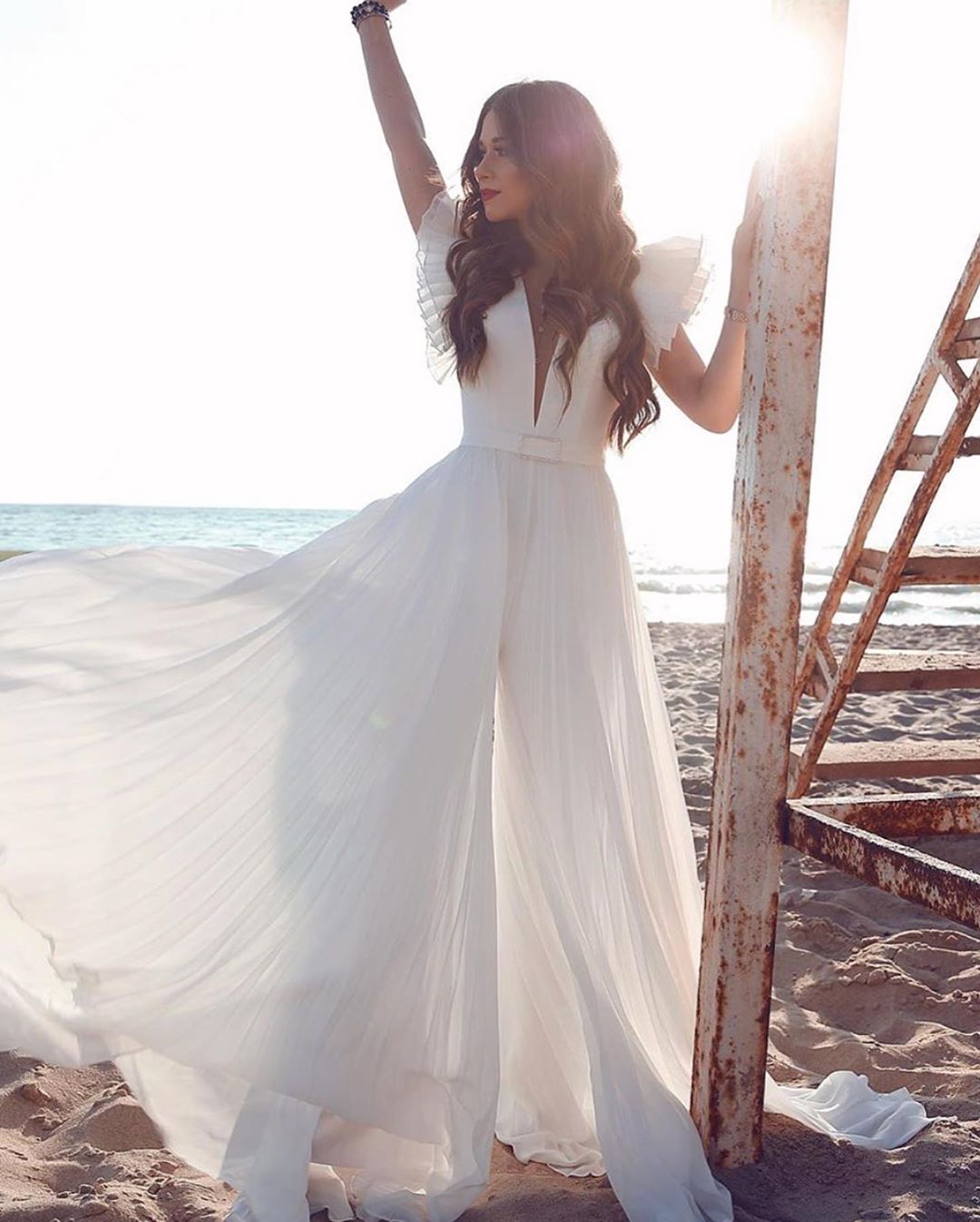 2020 Elegant Wedding Dresses Deep V Neck A Line Wedding Gowns Sweep Train Bridal Dresses Vestidos De Novia