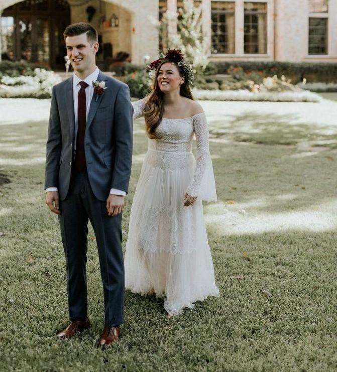 2020 Plus Size Bohemian Full Lace Wedding Dresses Off The Shoulder Long Sleeves Beach Wedding Dress Boho Bridal Gowns
