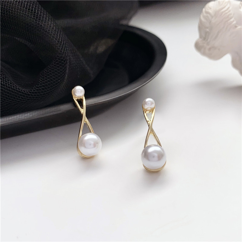 Stud S925 Silver Needle Cross Pearl Earring South Korea Elegant Simple Commuting Fashion Small Ear Womens Earrings
Stud S925 Silver Needle Cross Pearl Earring South Korea Elegant Simple Commuting Fashion Small Ear Womens Earrings