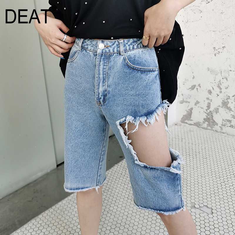 2020 DEAT summer fashion denim 2020 high waist light blue washted hollow out broken half length jeans WM94105L
2020 DEAT summer fashion denim 2020 high waist light blue washted hollow out broken half length jeans WM94105L