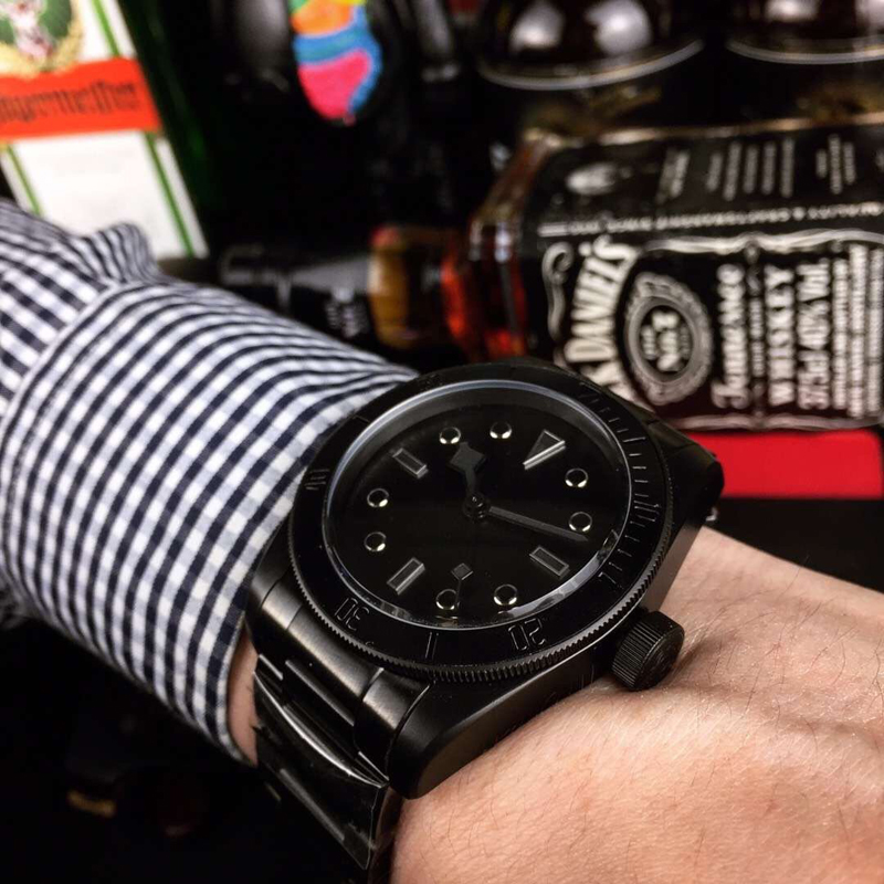 New Top Quality Black Mens Watch Gulf M79230dk-0008 Automatic Movement 42MM Dial 316 Stainless Steel Strap Stylish Gentleman's Watch, Black leather strap
New Top Quality Black Mens Watch Gulf M79230dk-0008 Automatic Movement 42MM Dial 316 Stainless Steel Strap Stylish Gentleman's Watch, Black leather strap