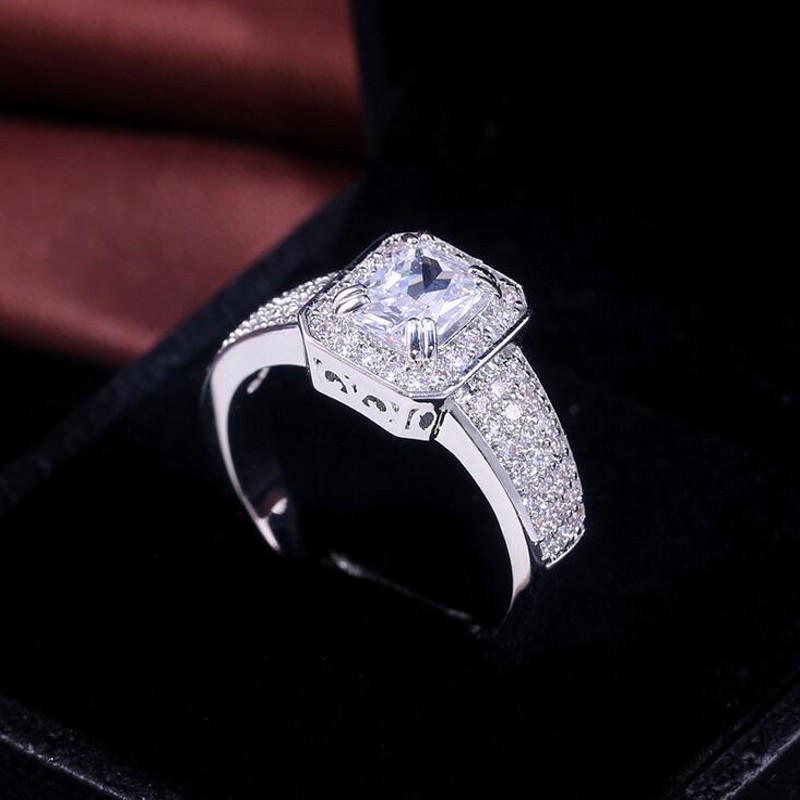Sterg Sier Princess White Topaz Ring: Sparkg Pave CZ Dia Wedding Band