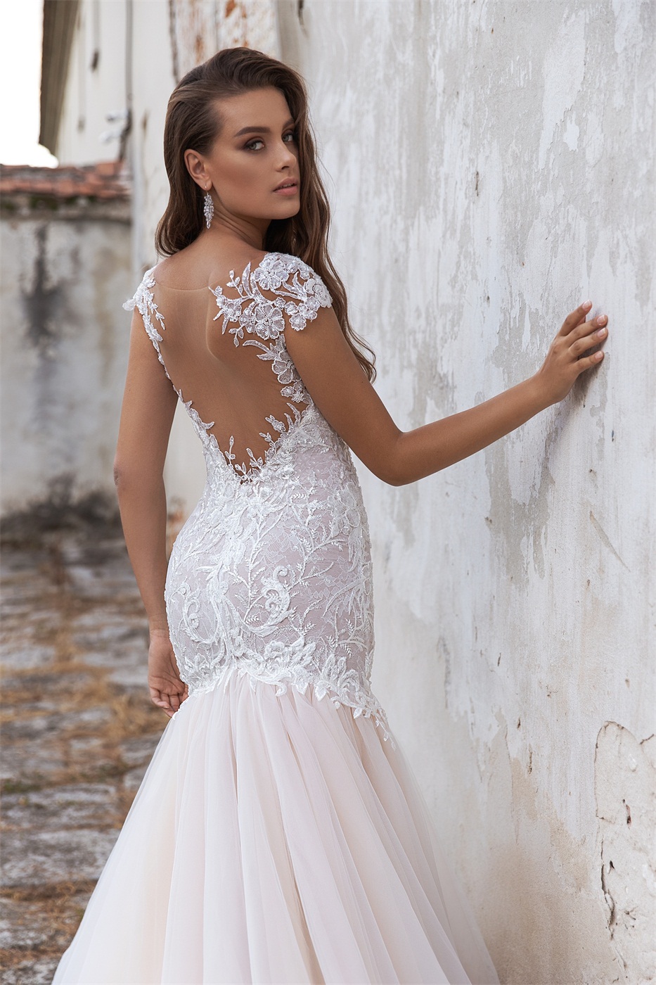 sexy mermaid wedding dresses short sleeves backless wedding dress appliqued sequins court train custom made bridal gowns