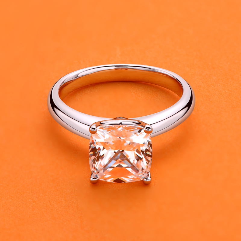 AINUOSHI 925 Sterling Silver 3.0ct Cushion Cut Solitaire Engagement Ring Simulated Diamond Silver Wedding Rings Jewelry Y200106
AINUOSHI 925 Sterling Silver 3.0ct Cushion Cut Solitaire Engagement Ring Simulated Diamond Silver Wedding Rings Jewelry Y200106