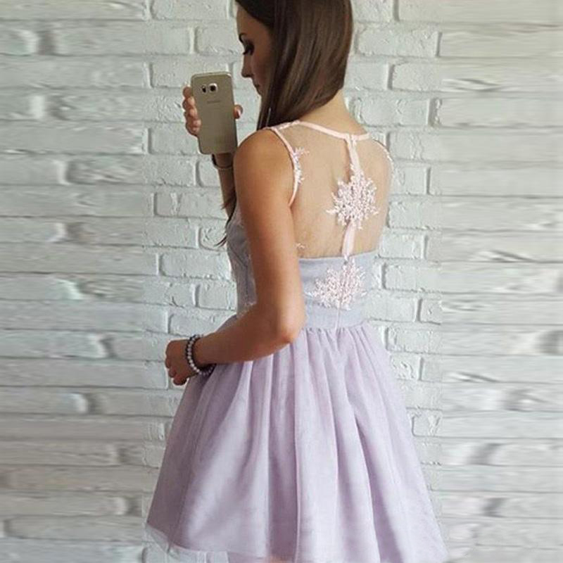 Lavender See Through Back Short Graduation Homecoming Dresses V-Neck Sleeveless Appliques Lace Short Prom Dresses Vestidos De Fiesta GD7790