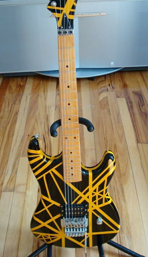 Rare Kra Gang Edward Van Halen 5150 Yellow Stripe Black Electric Guitar Floyd Rose Tremolo Bridge, Maple Neck & Fingerboard
Rare Kra Gang Edward Van Halen 5150 Yellow Stripe Black Electric Guitar Floyd Rose Tremolo Bridge, Maple Neck & Fingerboard