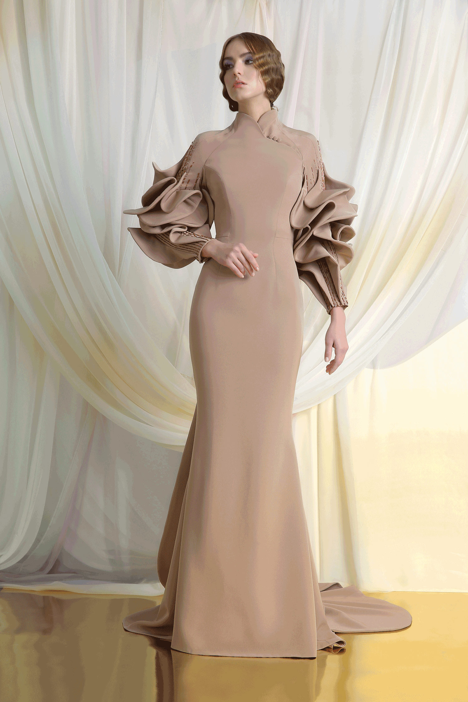 2019 Azzi&Osta Vintage Evening Dresses High Neck Satin Fabric Hollow Back Mermaid Prom Dress Party Wear Custom Made Formal Gowns