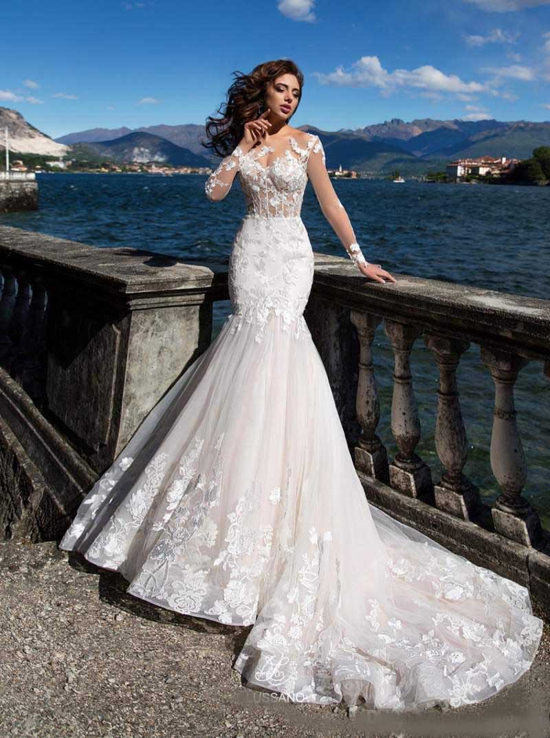 New Arrival Mermaid Lace Wedding Dresses With Long Sleeves Sheer Bateau Neck Bridal Gowns Sweep Train Trumpet Covered Buttons Wedding Dress