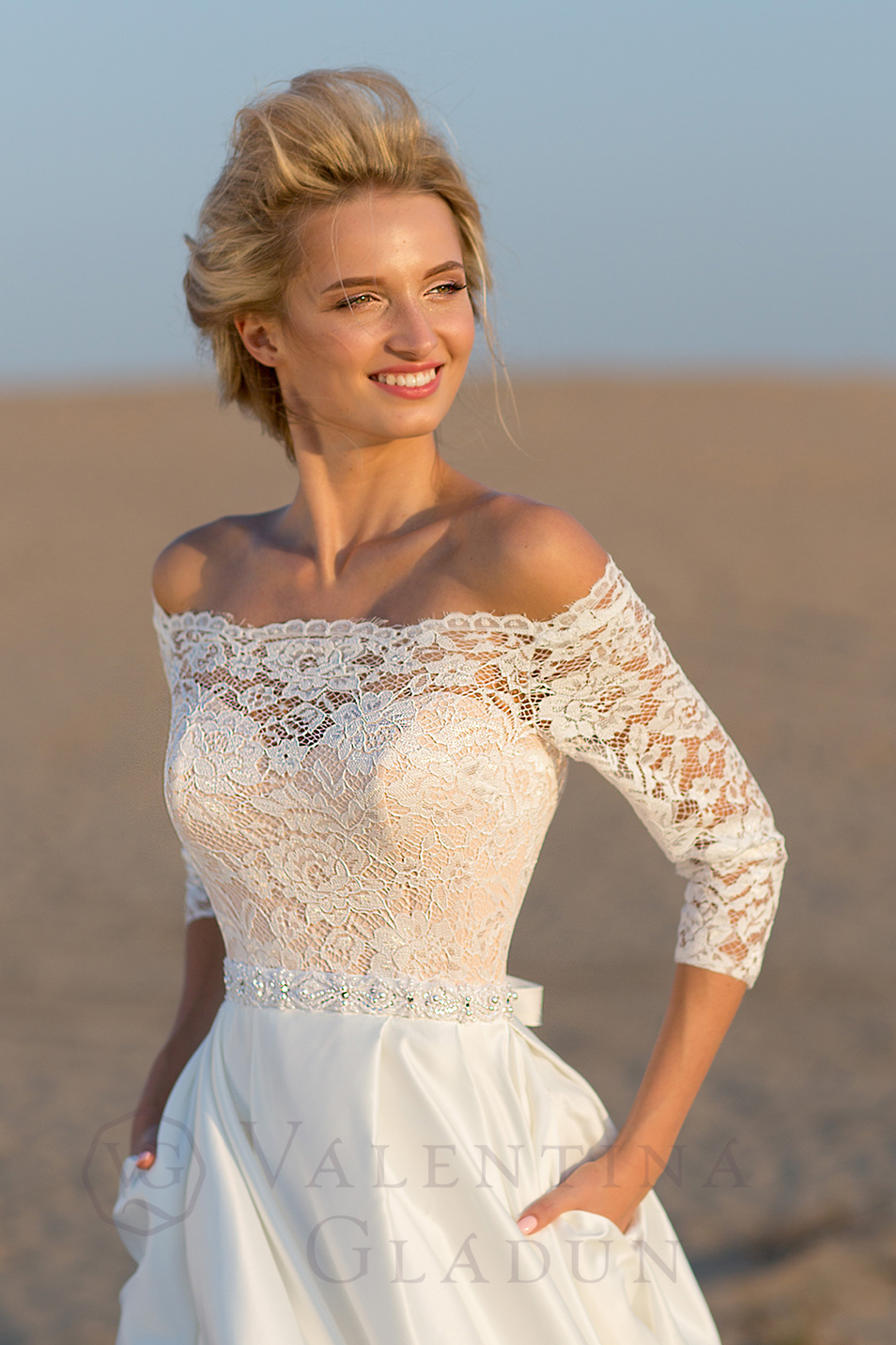 2020 Beach Boho Wedding Dresses Off The Shoulder Lace Appliqued Half Long Sleeve Bohemia Wedding Gown Custom Plus Size Vestidos de Novia
