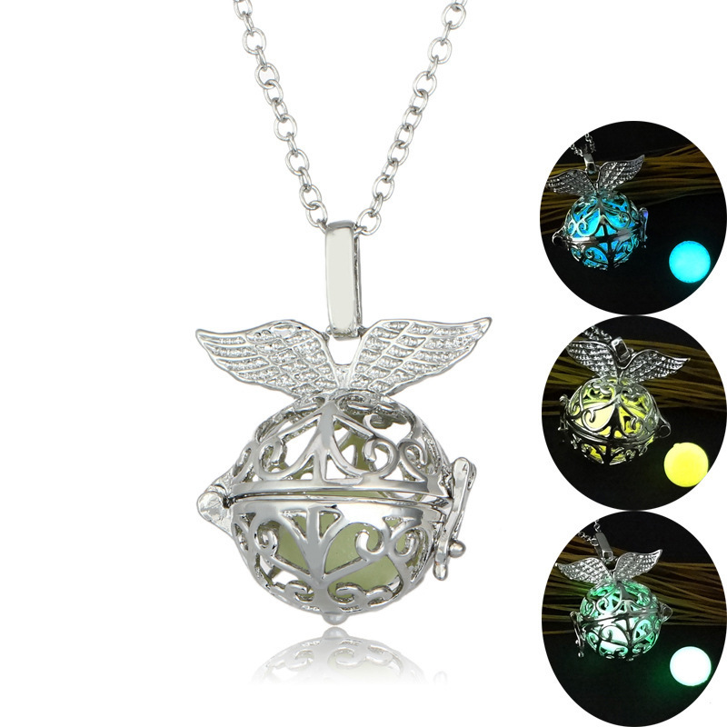 Hollow Out Multicolor Noctilucent Necklace Halloween Gift Can Open Fluorescence Box Pendant
Hollow Out Multicolor Noctilucent Necklace Halloween Gift Can Open Fluorescence Box Pendant