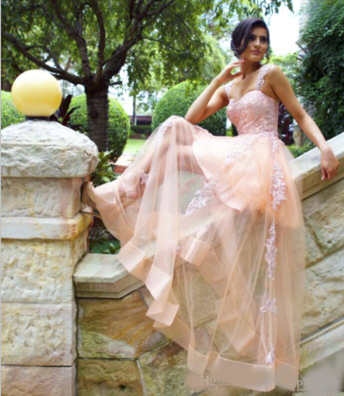 2020 Spaghetti Long Sheer Bridesmaid Dresses Tulle Applique Ruffles Luxury Maid Of Honor Gowns For Wedding Custom Made