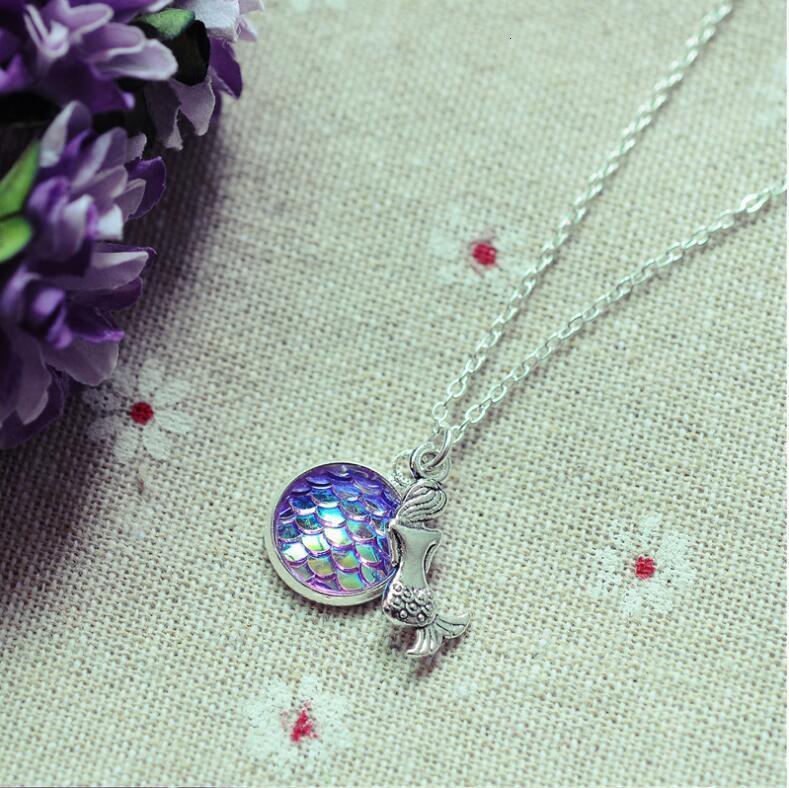 New Style Europe United States Popular Selling Fish Scales Time Small Mermaid Pendant Necklace Men Women Jewelry Friendship Gifts