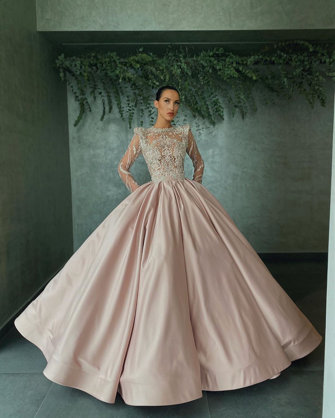 Sparkly Beading Prom Dresses High Collar Long Sleeve Lace Appliques Evening Gowns Plus Size Puffy Ball Gown Appliques Formal Party Dress