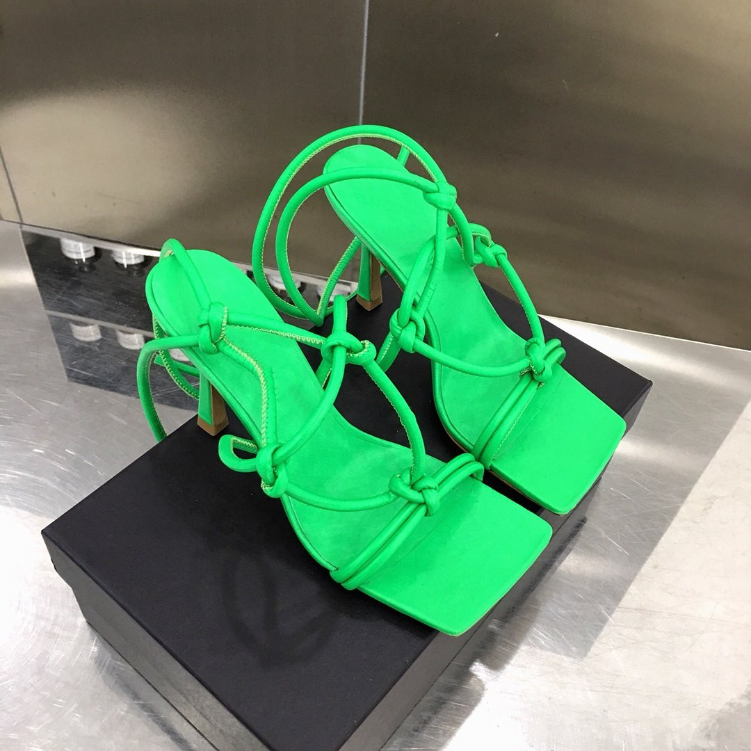 2020 New fashion and high quality in Women's sandals high quality top high heels European station fashion with classic hot styles, White
2020 New fashion and high quality in Women's sandals high quality top high heels European station fashion with classic hot styles, White