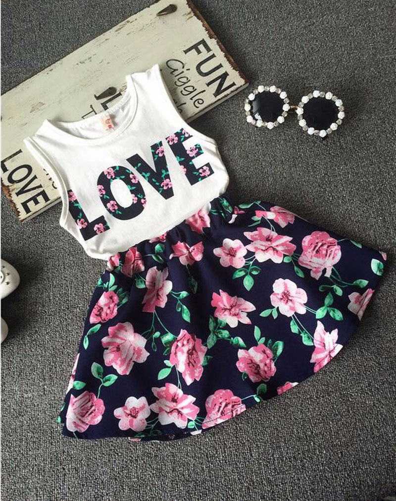 New Girl's Dresses LOVE Letters Sleeveless vest + floral skirt Summer Two-piece Minimum order quantity 1Pcs epacket, Red;yellow
New Girl's Dresses LOVE Letters Sleeveless vest + floral skirt Summer Two-piece Minimum order quantity 1Pcs epacket, Red;yellow
