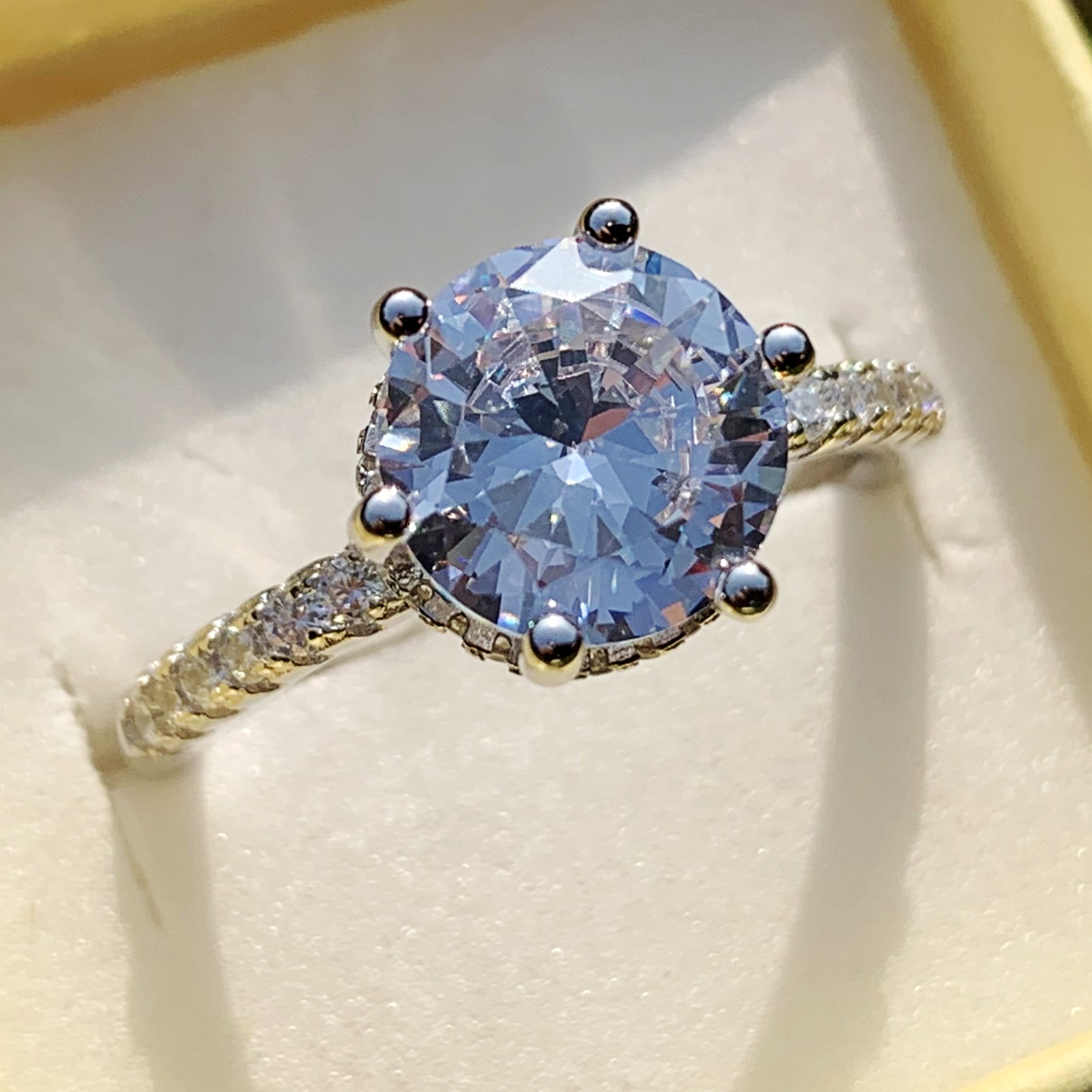 Lovely Cute Crown Wedding Band Ring Lucky Fashion Jewelry 925 Sterling Silver Round Cut White Topaz CZ Diamond Engagement Band Finger Rings
