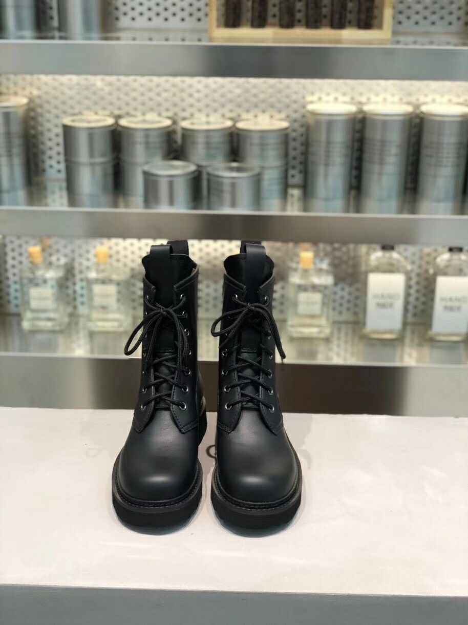 European style luxury designer shoes lace shoe fashion boots wome's shoes boots fashion shoes Thick bottom Martin boots with soft lether, White
European style luxury designer shoes lace shoe fashion boots wome's shoes boots fashion shoes Thick bottom Martin boots with soft lether, White