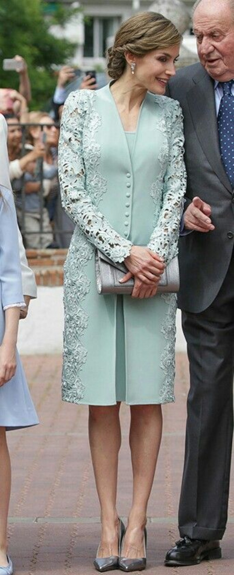 Elegant Mother Of The Bride Dress With Jacket 2 Pieces Button Appliqued Knee Length Long Sleeve Wedding Guest Dress Plus Size Prom Gowns