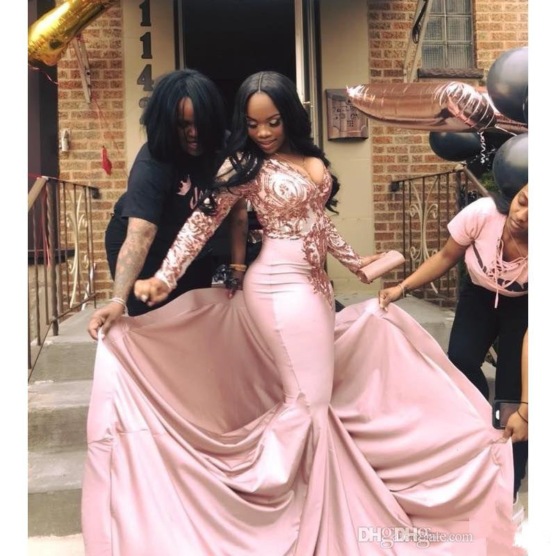 Plus Size Mermaid Prom Dresses 2019 New V Neck Sweep Strain Long Sleeve Sequined Stain Formal Evening Dress Party Gowns