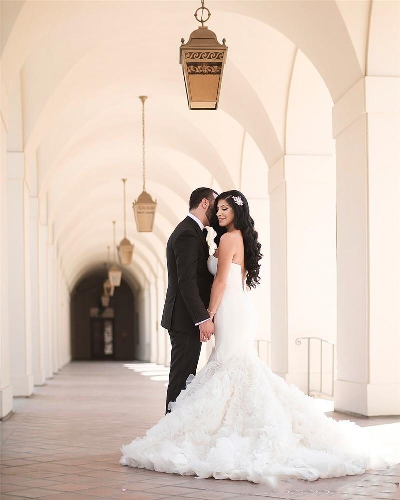Sweetheart Mermaid Wedding Dresses Cascading Ruffles Sweep Train Summer Backless Bridal Wedding Gowns Elegant Robe De Mariee