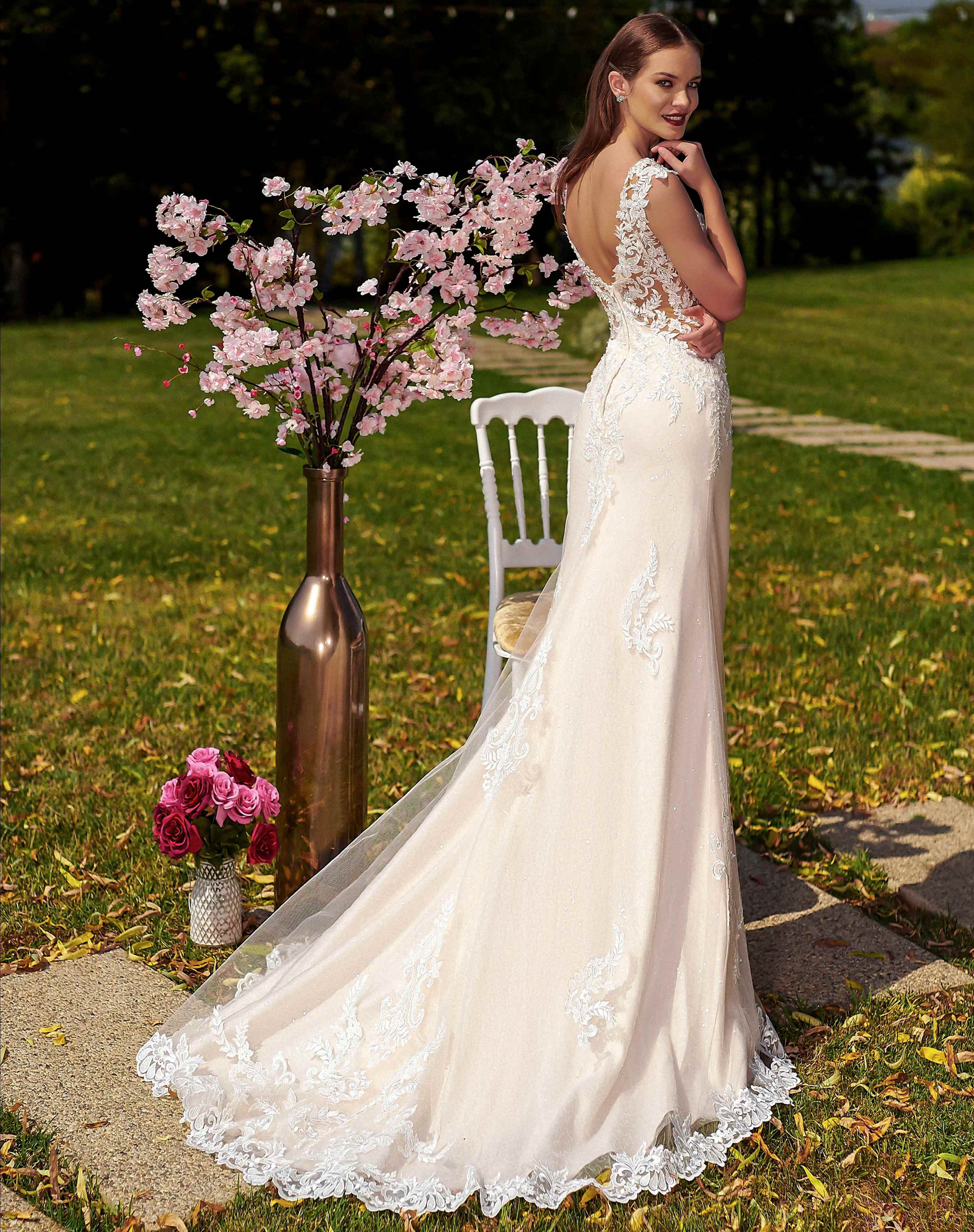 2020 Summer Mermaid Wedding Dresses Jewel Neck Lace Appliqued Sweep Train Beach Bridal Gowns Custom Made Plus Size Abiti Da Sposa