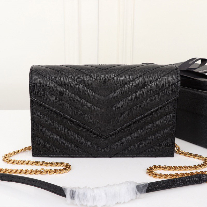 Designer luxury handbags MONOGRAM women purse genuine leather shoulder bags long chain caviar leather envelope bag high quality clutch bag
Designer luxury handbags MONOGRAM women purse genuine leather shoulder bags long chain caviar leather envelope bag high quality clutch bag