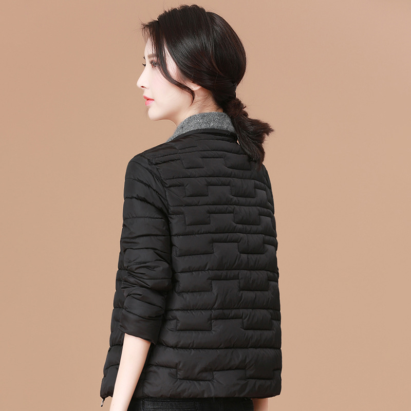 Women 2019 Autumn Winter loose Short Warm Thin Winter Coat Women Casual thickened warm cotton-padded clothes black Outerwear
Women 2019 Autumn Winter loose Short Warm Thin Winter Coat Women Casual thickened warm cotton-padded clothes black Outerwear