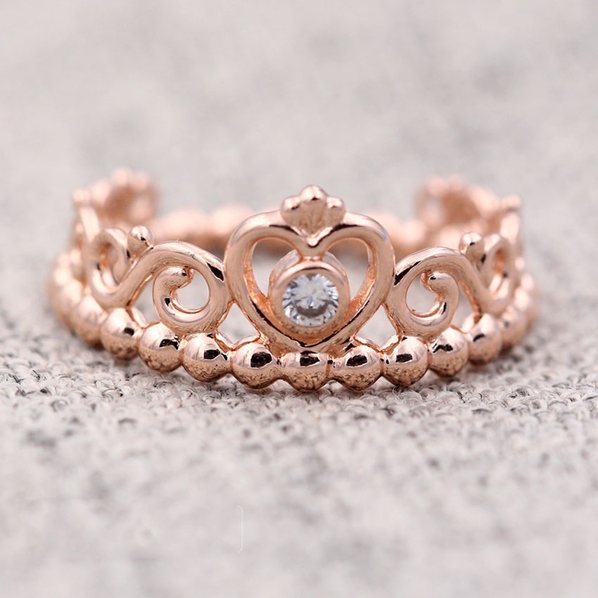 Hot New 925 Sterling Silver Ring Rose Gold Princess Crown with Crystal Ring Female Wedding Party Gift Exquisite Jewelry
Hot New 925 Sterling Silver Ring Rose Gold Princess Crown with Crystal Ring Female Wedding Party Gift Exquisite Jewelry