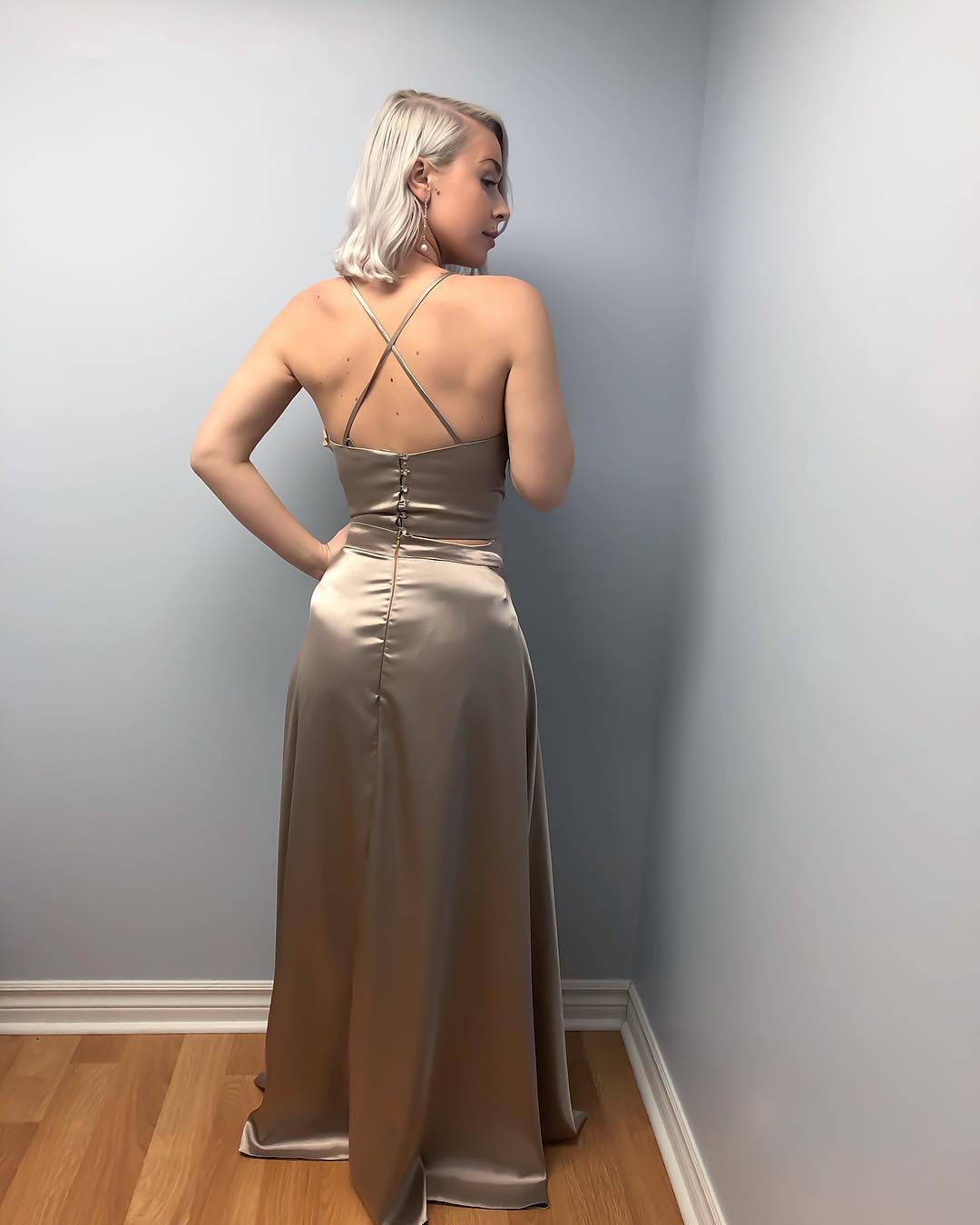 Plus Size Customized Mermaid Sleeveless Prom Dresses Halter Evening Dress Sequinsed Floor Length Split Formal Party Bridesmaid Gown