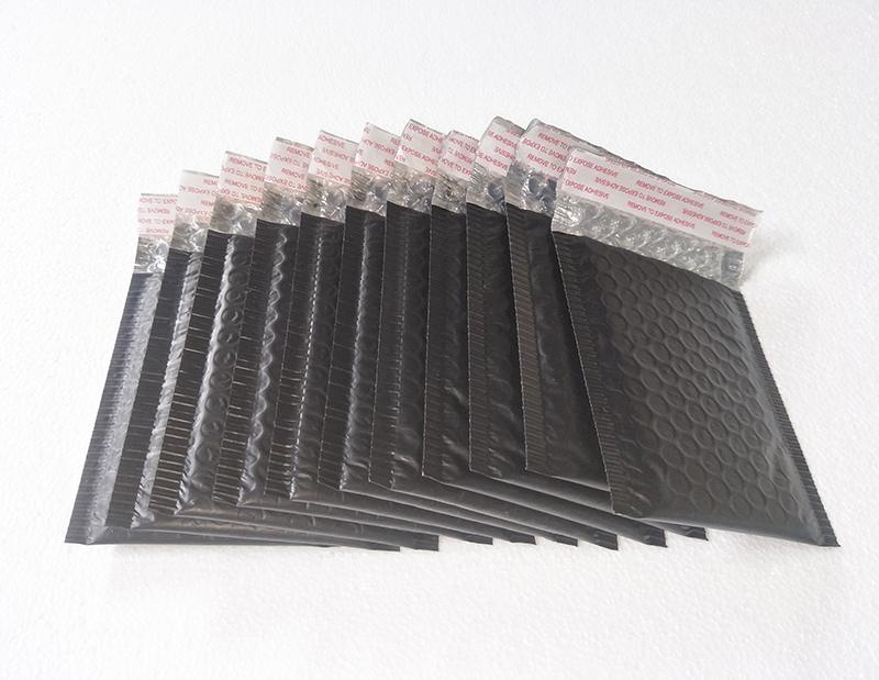 100pcs 110*130mm Matte Black Bubble Envelopes Bags Mailers Padded Shipping Envelope With Bubble Mailing Aluminum foil bags