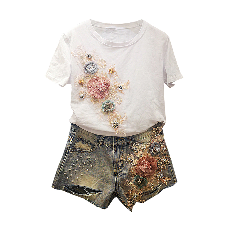 Champagne Female Fashion Nail Bead Hole Denim Shorts ShuHua212