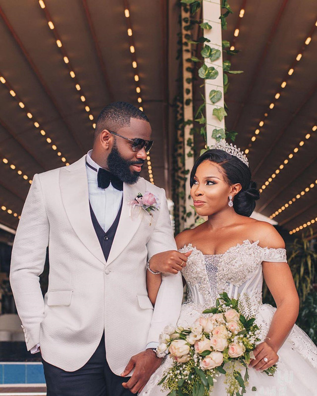 Bling Beaded African Wedding Dresses Off Shoulders Fluffy Tulle Lace Country Wedding Dress Empire Pregnant Castle Church Bridal Gown 2020