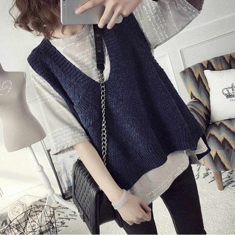 Vintage Korean V-Neck Knitted Sweater Vest Women 2019 Autumn Winter Solid Loose Sleeveless Women Sweater Casual Pocket Pullovers, Beige 
Vintage Korean V-Neck Knitted Sweater Vest Women 2019 Autumn Winter Solid Loose Sleeveless Women Sweater Casual Pocket Pullovers, Beige
