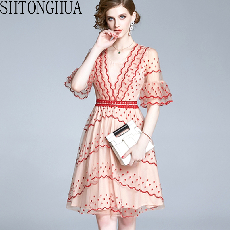 2020 Summer Elegant Mesh Embroidered Corrugated V-neck Elastic Waist 3/4 Flared Sleeves Casual Dress Vestido For Women, Pink
2020 Summer Elegant Mesh Embroidered Corrugated V-neck Elastic Waist 3/4 Flared Sleeves Casual Dress Vestido For Women, Pink