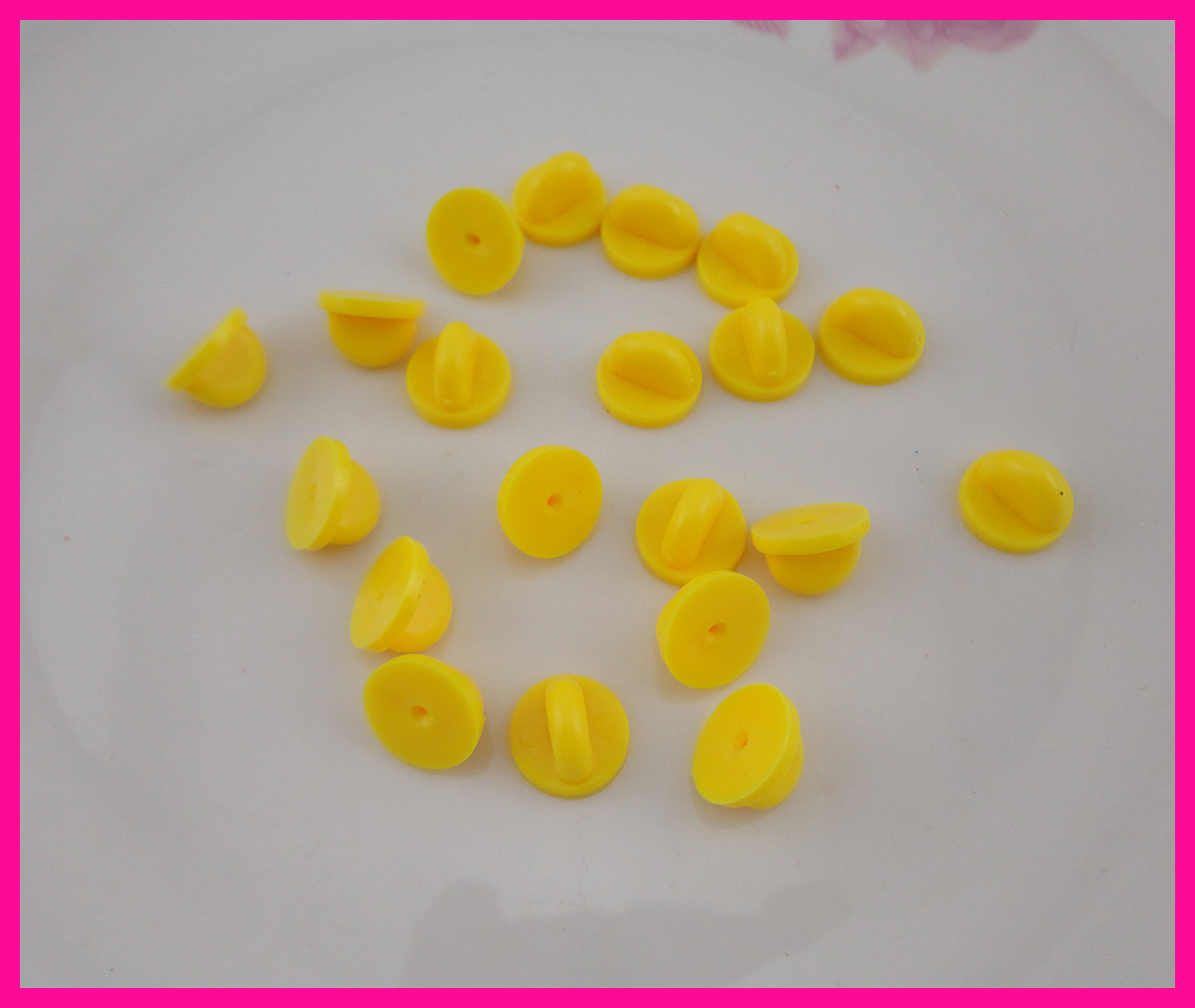 100PCS 1.1cm Yellow Plastic Butterfly Clip Brooches,Badges,as pin back for badges,DIY jewelry ornament stuff wholesale